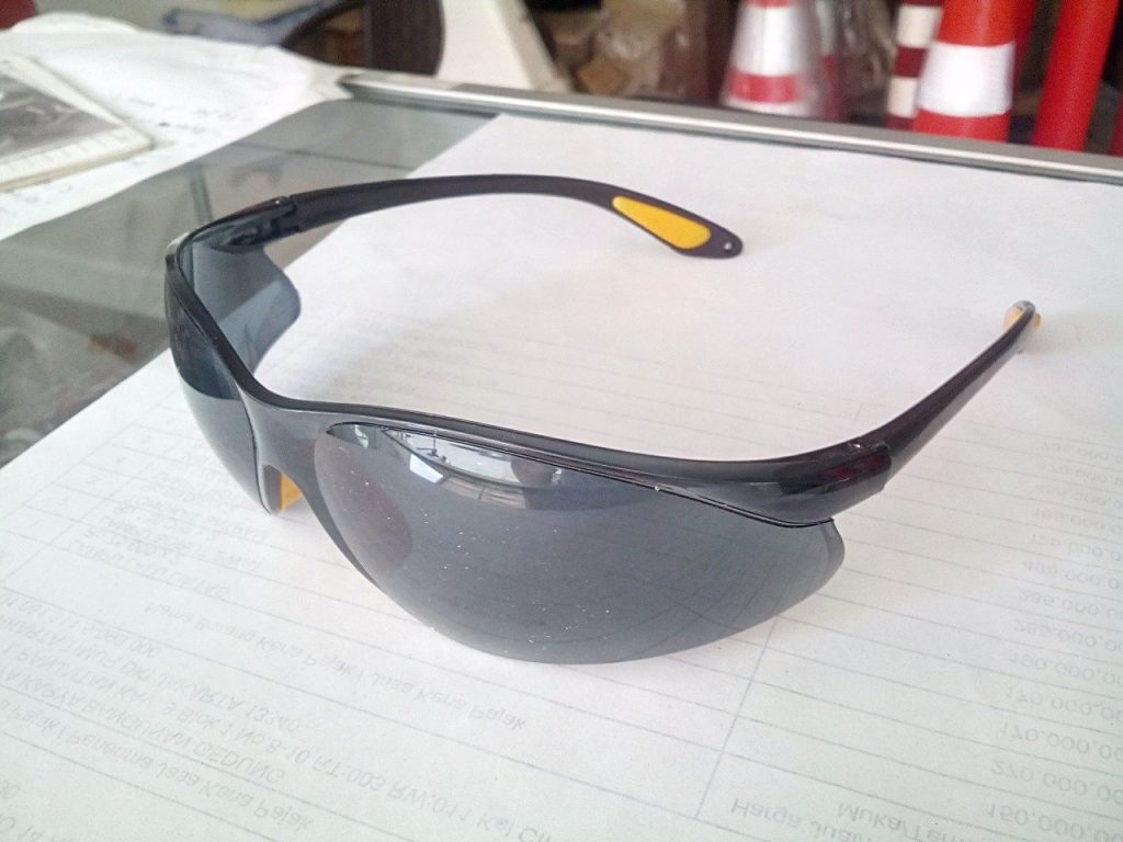 kacamata safety KYH - alat safety bali